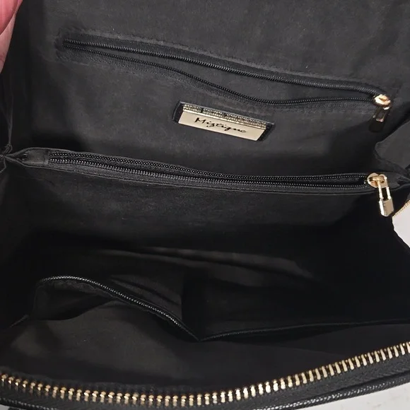 Sold - Picture 3 of 6